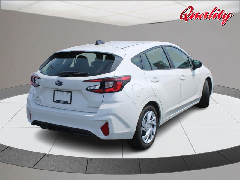 Subaru Impreza Vehicle Image 03