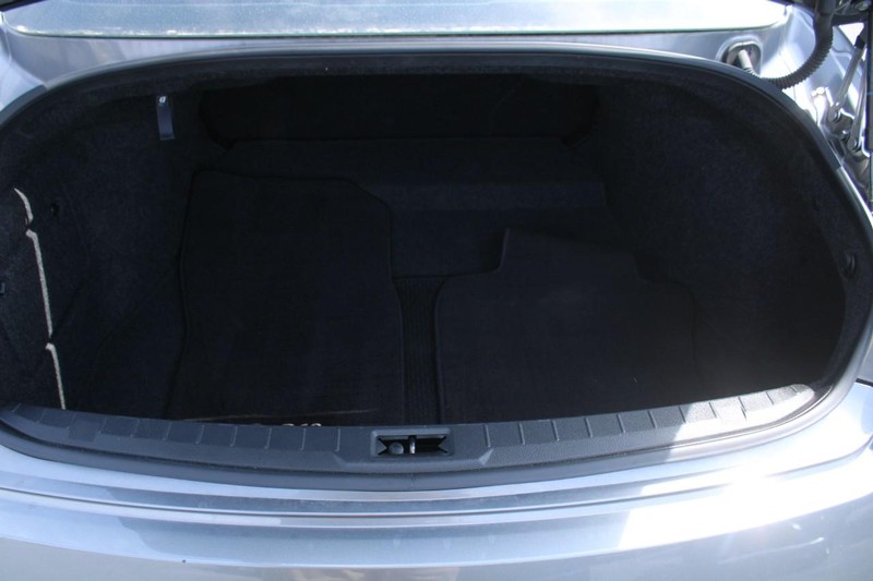 INFINITI Q60 Vehicle Image 06
