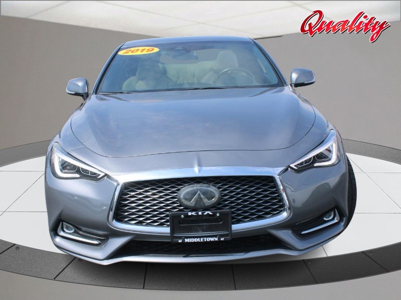 INFINITI Q60 Vehicle Image 10