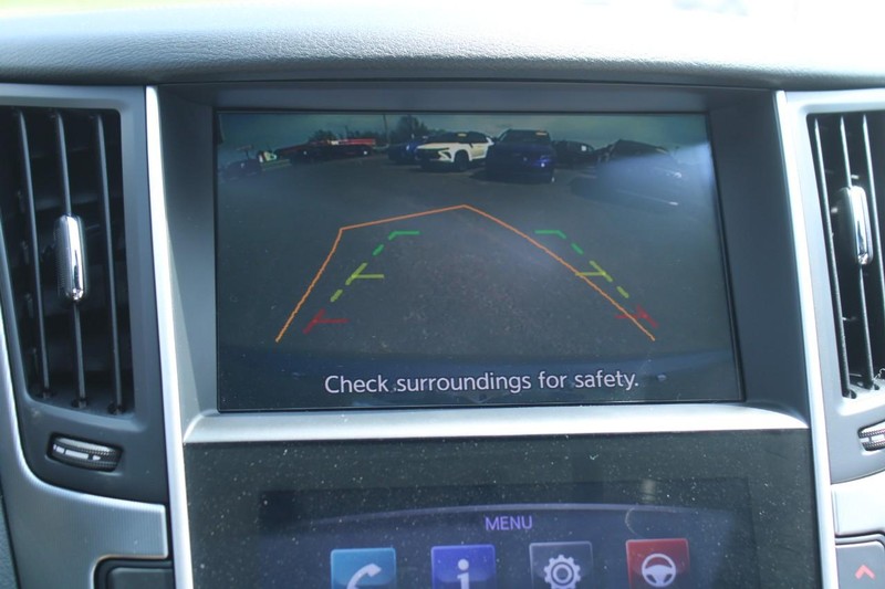 INFINITI Q60 Vehicle Image 17