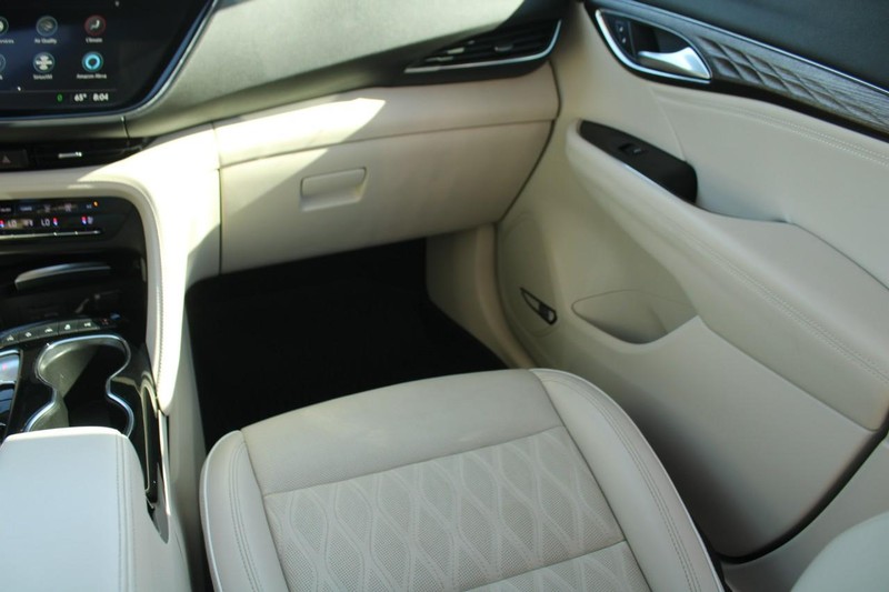 Buick Envision Vehicle Image 15