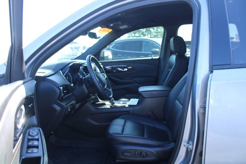 Chevrolet Traverse Vehicle Full-screen Gallery Image 08