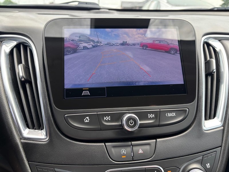 Chevrolet Malibu Vehicle Image 20