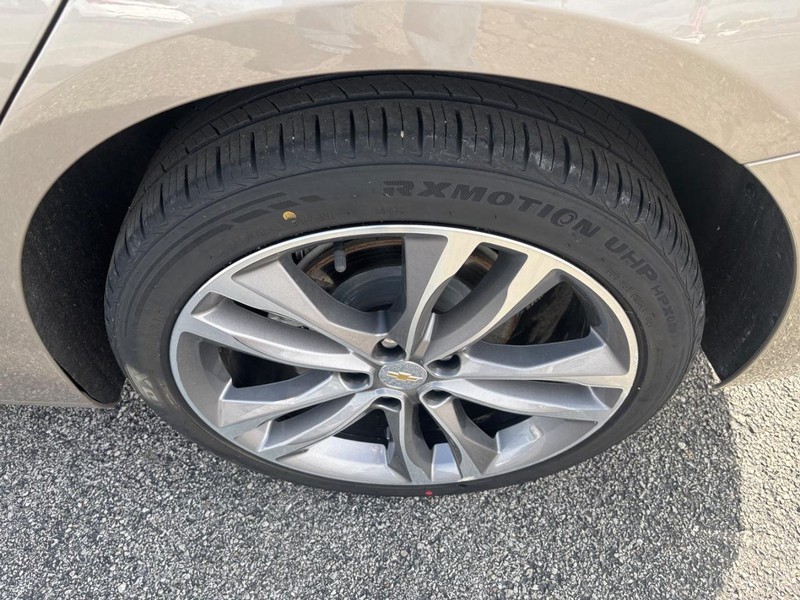 Chevrolet Malibu Vehicle Image 07