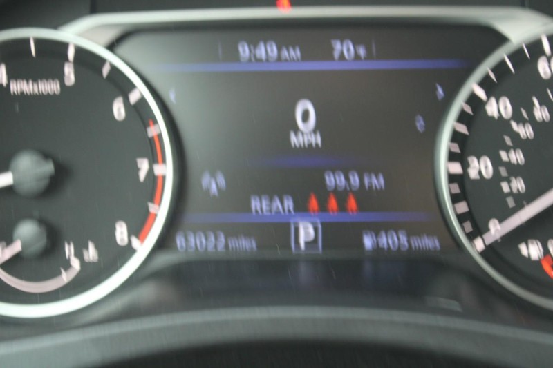 Nissan Altima Vehicle Image 19