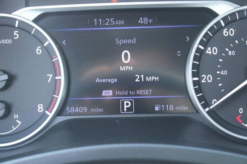 Nissan Sentra Vehicle Image 19