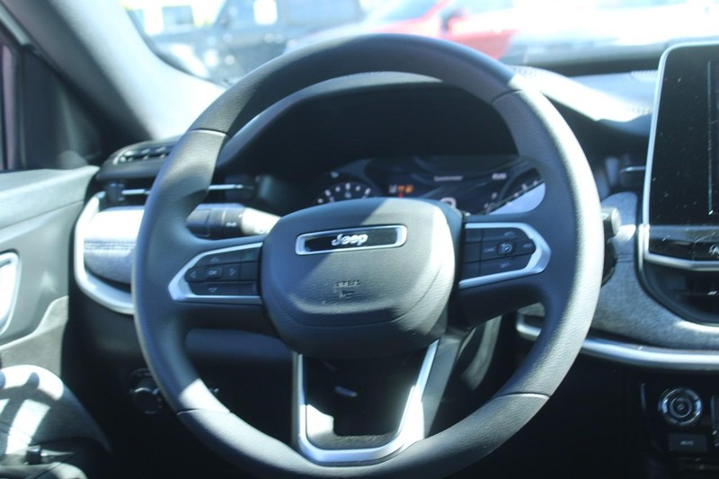 2025 Jeep Compass Sport - Photo 6