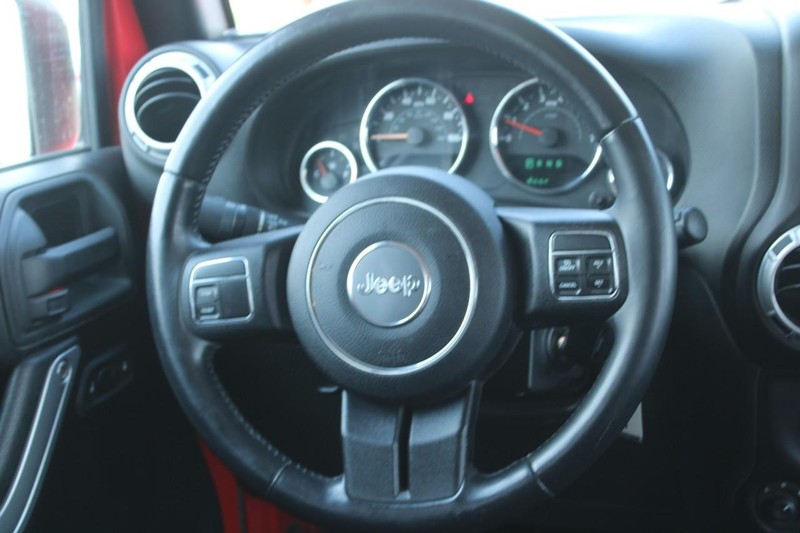 Jeep Wrangler Unlimited Vehicle Image 14