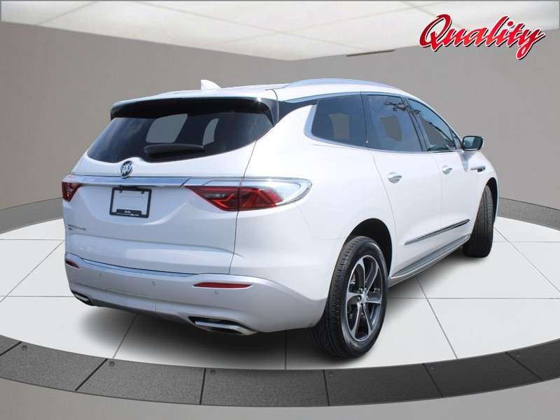 Buick Enclave Vehicle Image 03