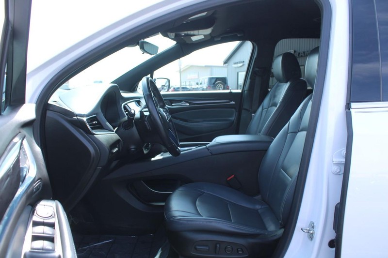 Buick Enclave Vehicle Image 08