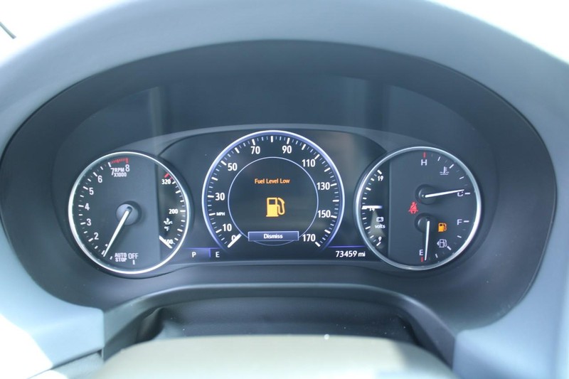 Buick Enclave Vehicle Image 18