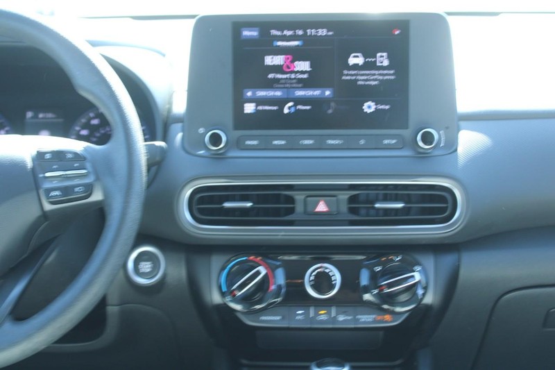 Hyundai Kona Vehicle Image 15