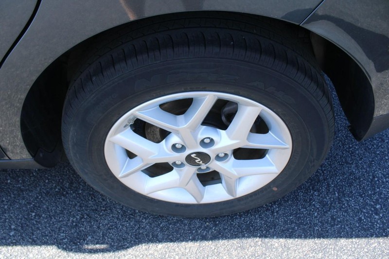 Kia Soul Vehicle Image 07