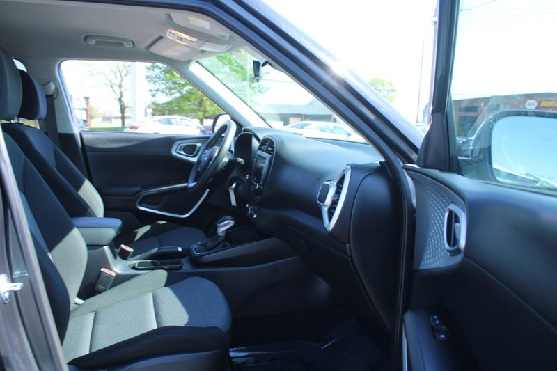 Kia Soul Vehicle Image 11