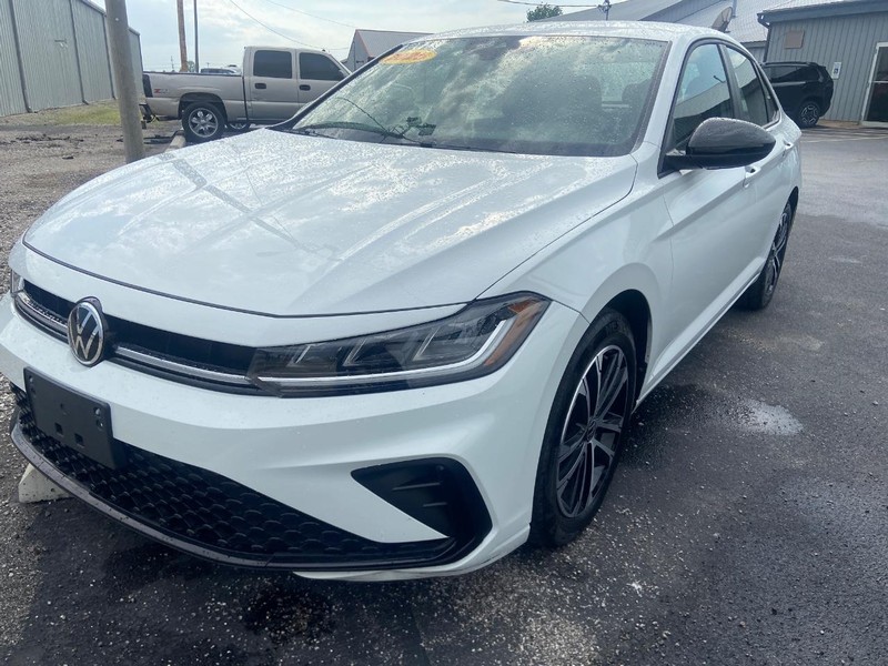 Volkswagen Jetta Vehicle Image 03