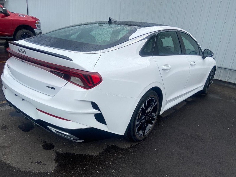 Kia K5 Vehicle Image 05