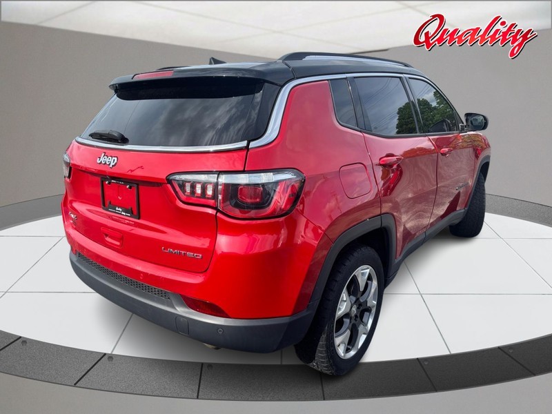 Jeep Compass Vehicle Image 03