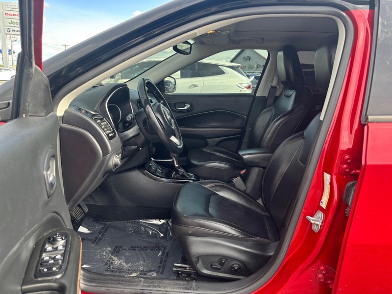 Jeep Compass Vehicle Image 07