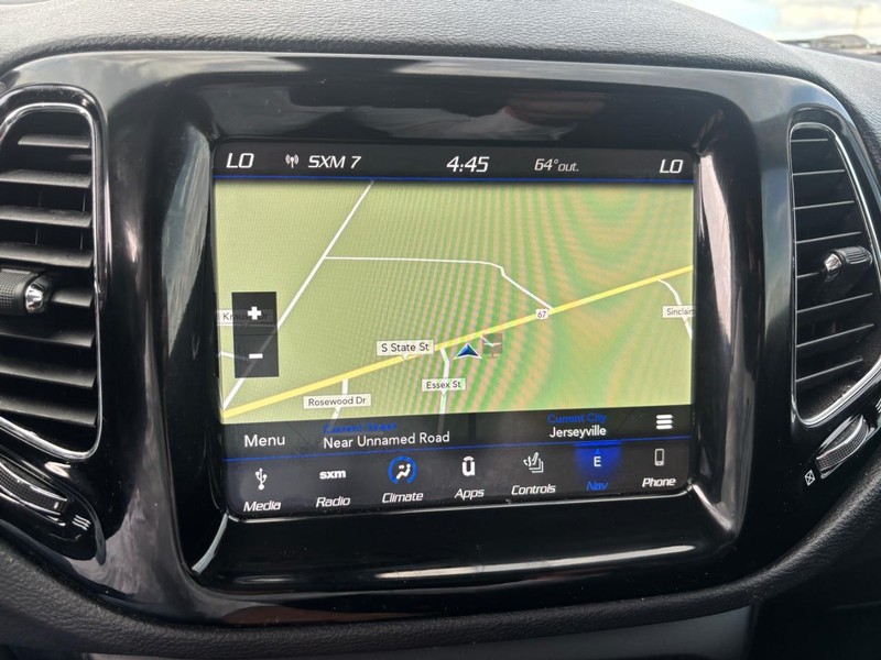 Jeep Compass Vehicle Image 18