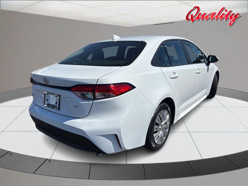 Toyota Corolla Vehicle Image 03