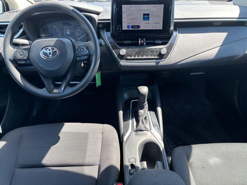Toyota Corolla Vehicle Image 13