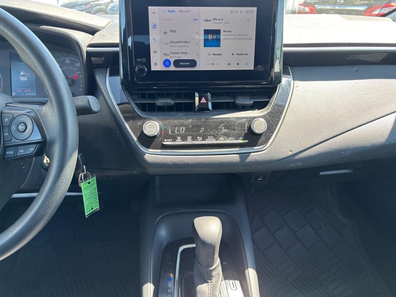 Toyota Corolla Vehicle Image 15
