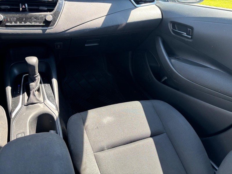 Toyota Corolla Vehicle Image 16