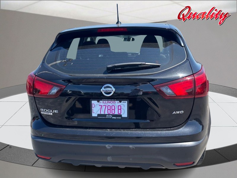 Nissan Rogue Sport Vehicle Image 05