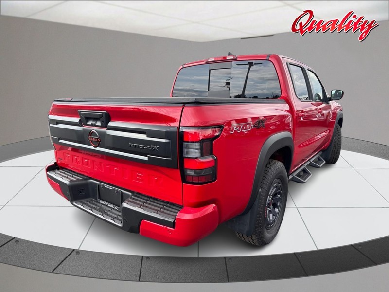 Nissan Frontier Vehicle Image 03