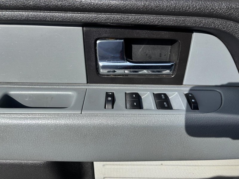 Ford F-150 Vehicle Image 09