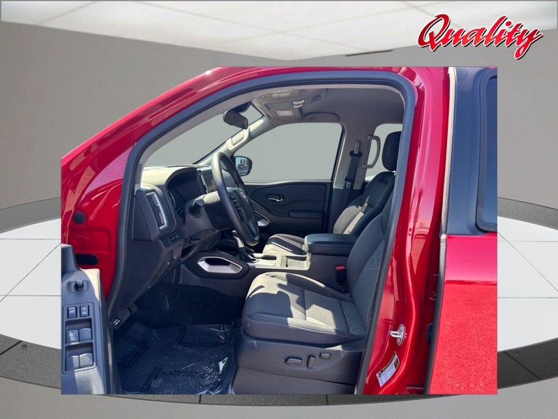 Nissan Frontier Vehicle Image 10