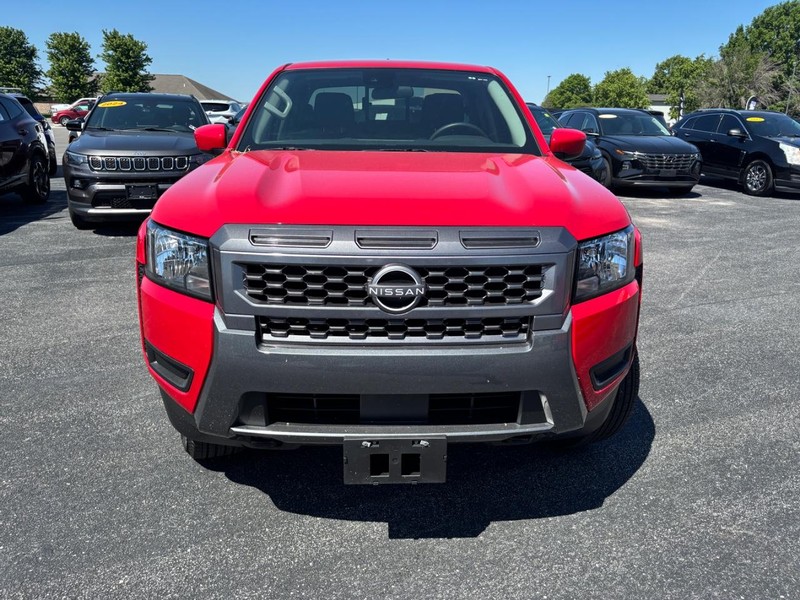 Nissan Frontier Vehicle Image 12