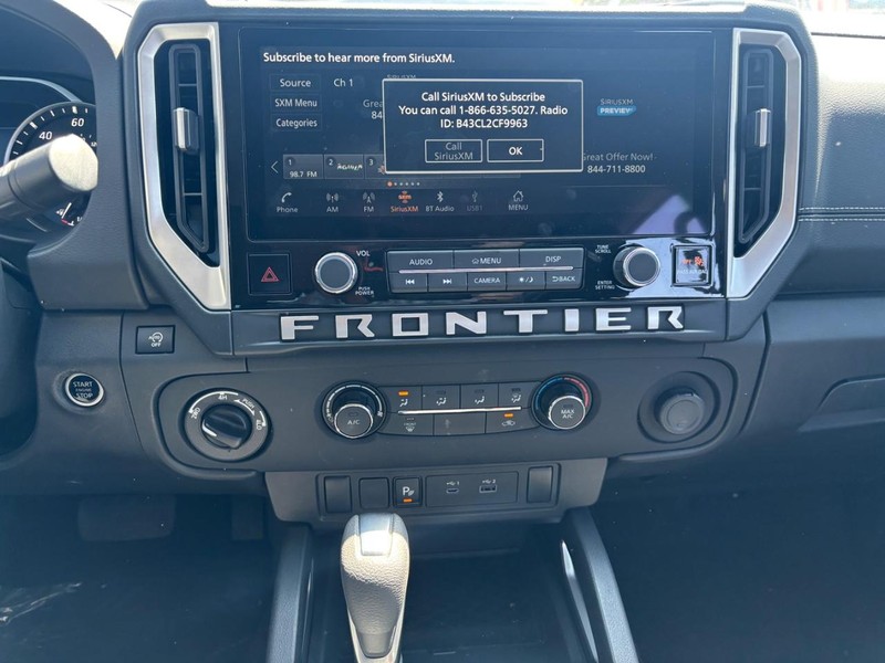 Nissan Frontier Vehicle Image 17