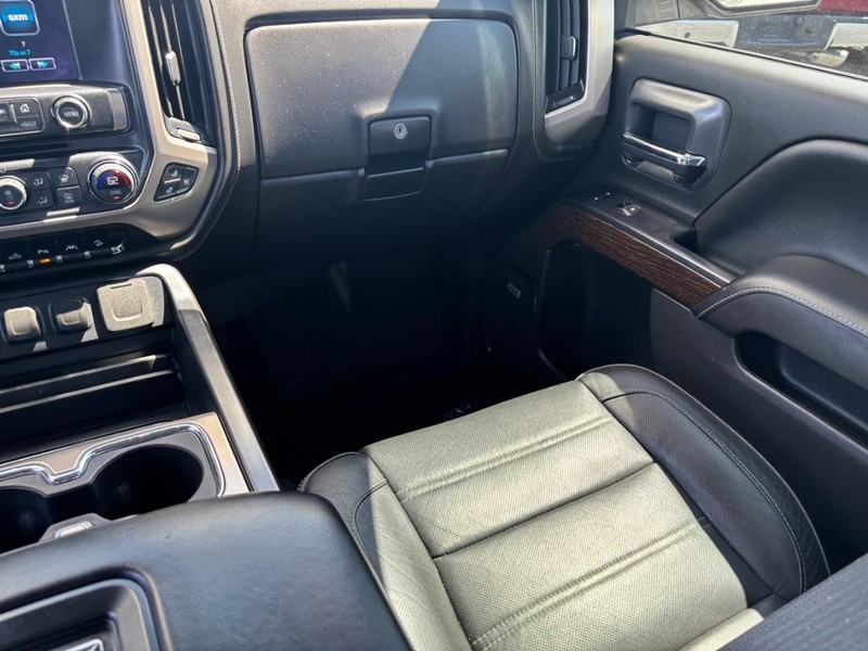 GMC Sierra 1500 Vehicle Image 18