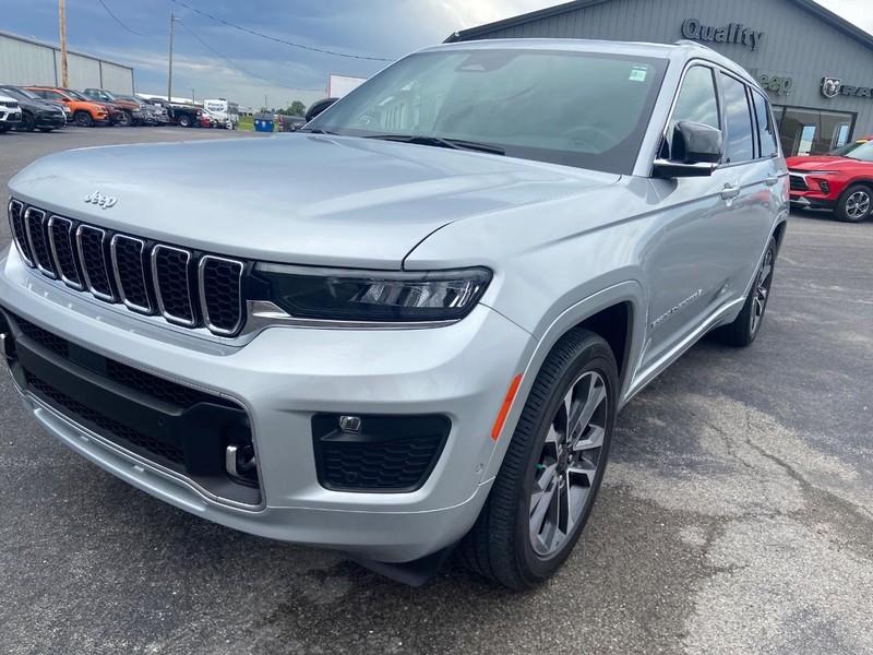 Jeep Grand Cherokee L Vehicle Image 03