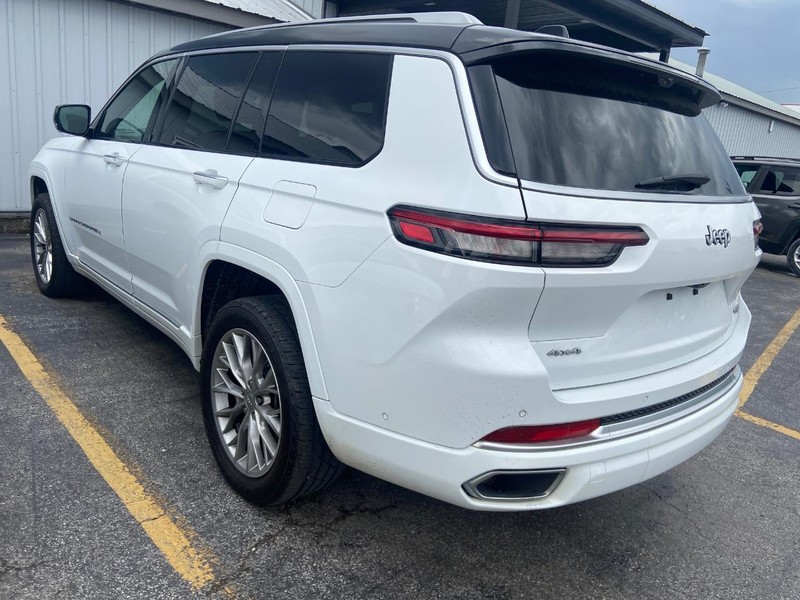 Jeep Grand Cherokee L Vehicle Image 03