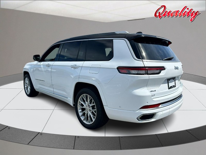 Jeep Grand Cherokee L Vehicle Image 07