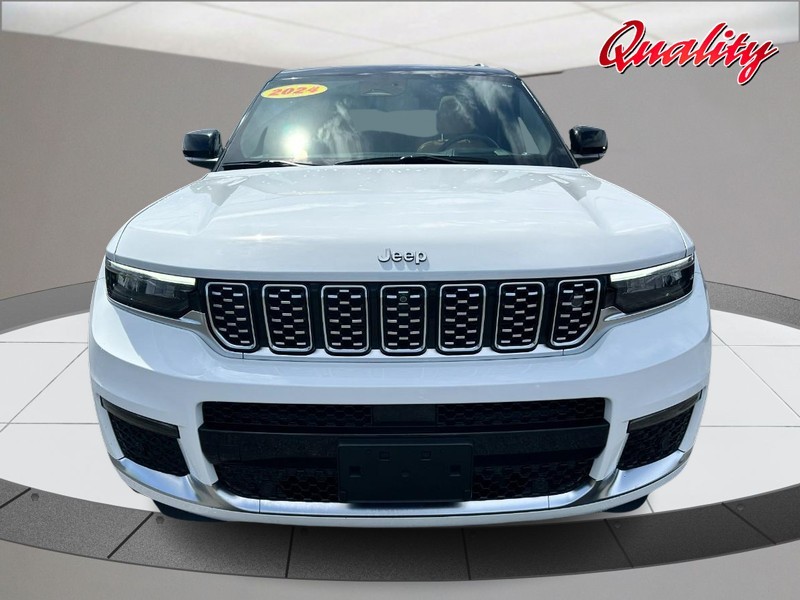 Jeep Grand Cherokee L Vehicle Image 08