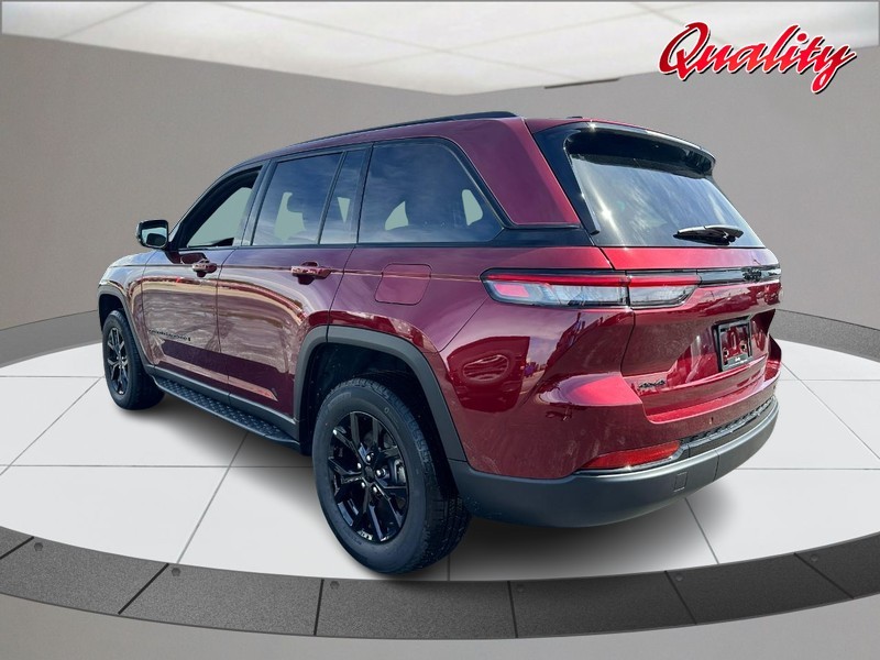 Jeep Grand Cherokee Vehicle Image 07