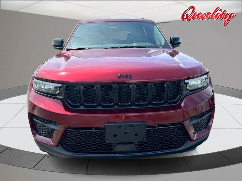 Jeep Grand Cherokee Vehicle Image 08