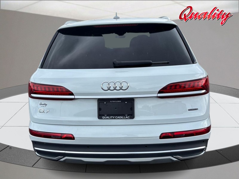 Audi Q7 Vehicle Image 04