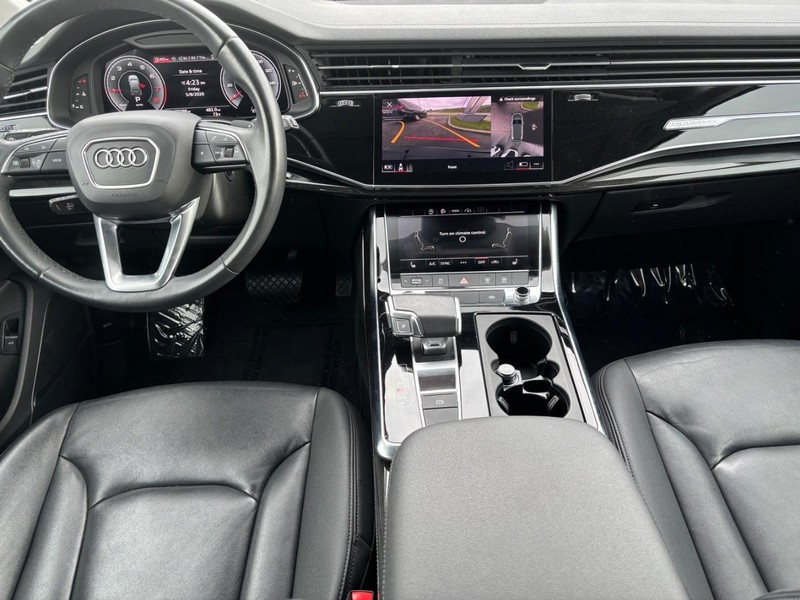 Audi Q7 Vehicle Image 13