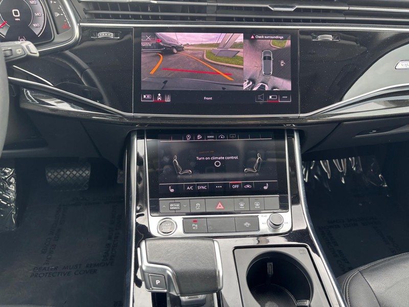 Audi Q7 Vehicle Image 15