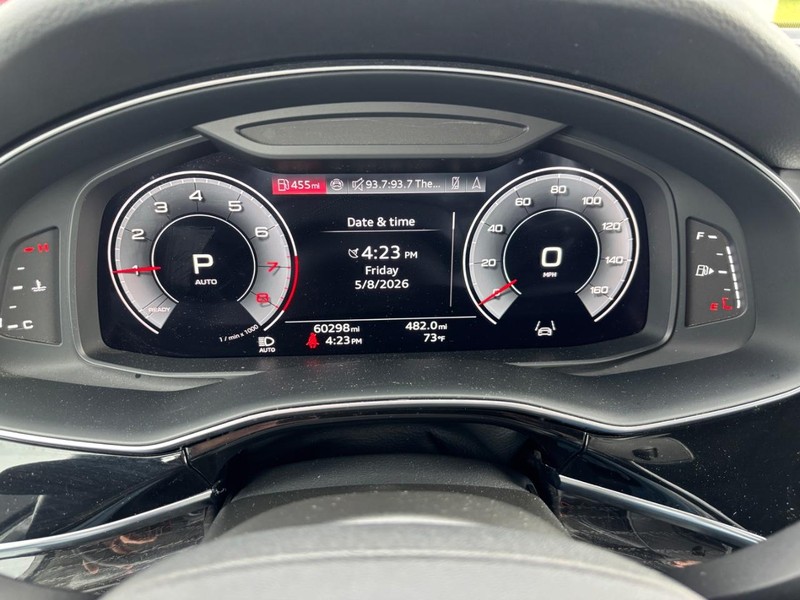 Audi Q7 Vehicle Image 18