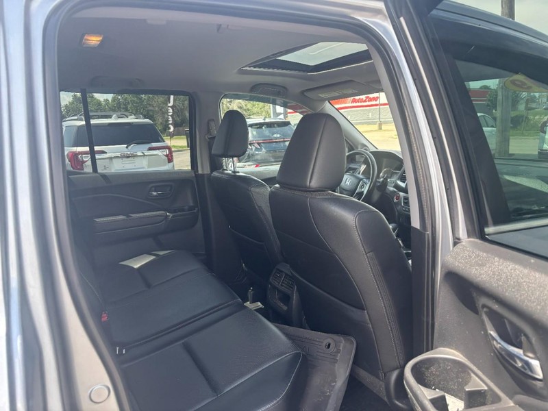 Honda Ridgeline Vehicle Image 12