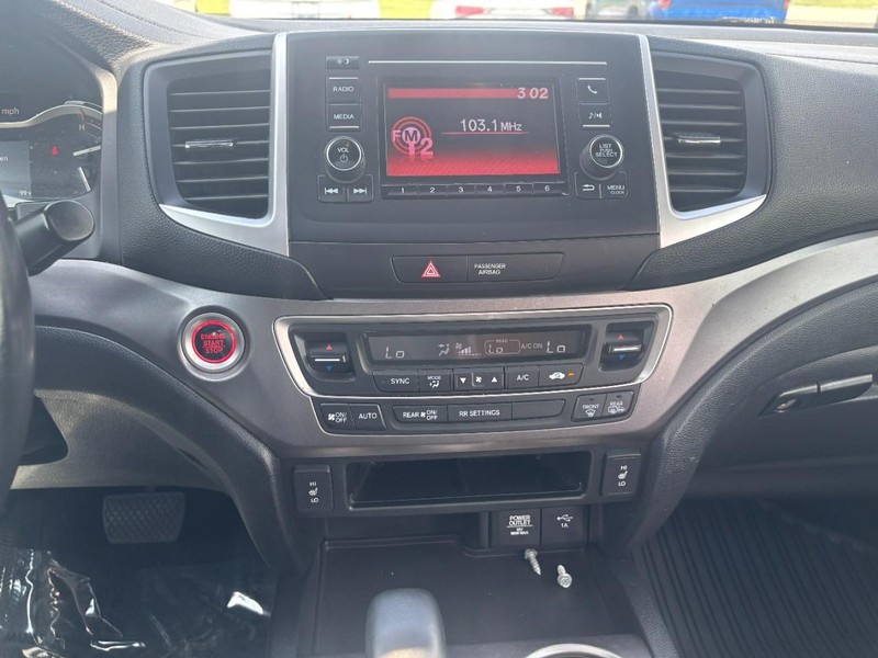 Honda Ridgeline Vehicle Image 15