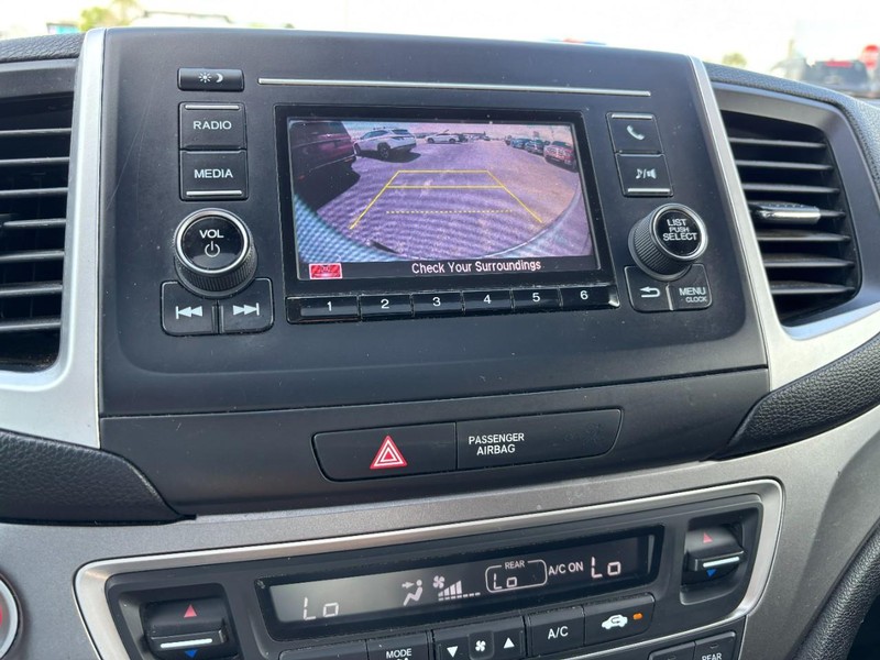 Honda Ridgeline Vehicle Image 19