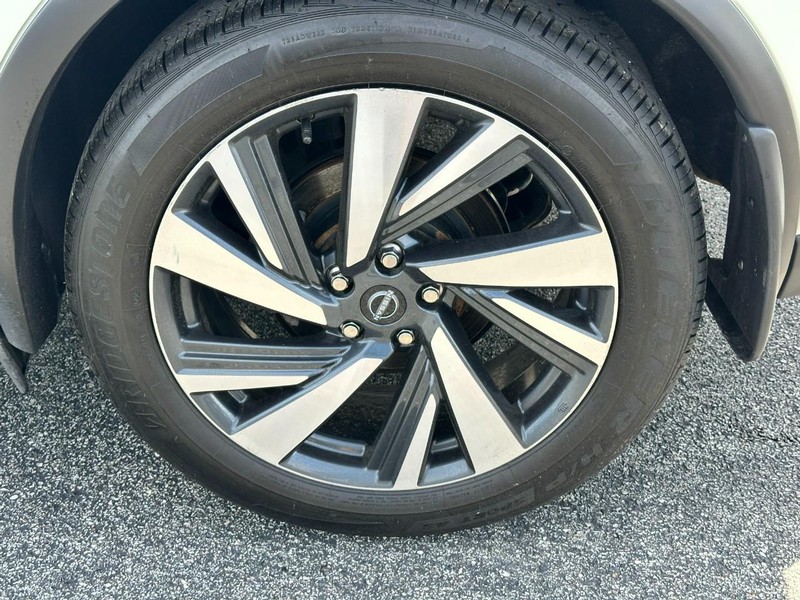 Nissan Murano Vehicle Image 06