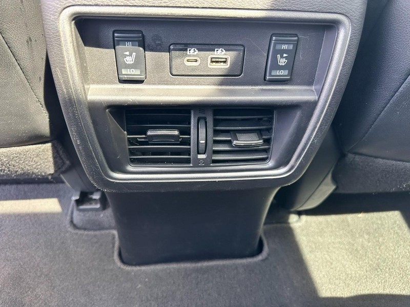 Nissan Murano Vehicle Image 10