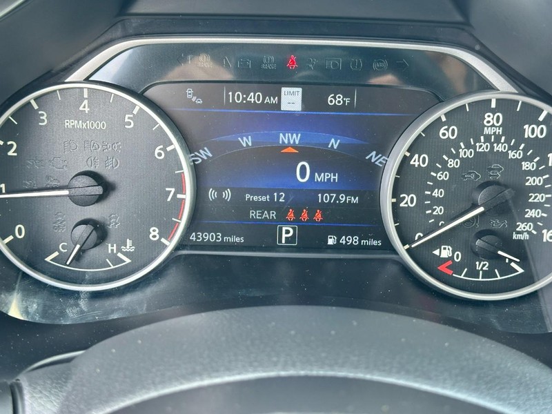 Nissan Murano Vehicle Image 23